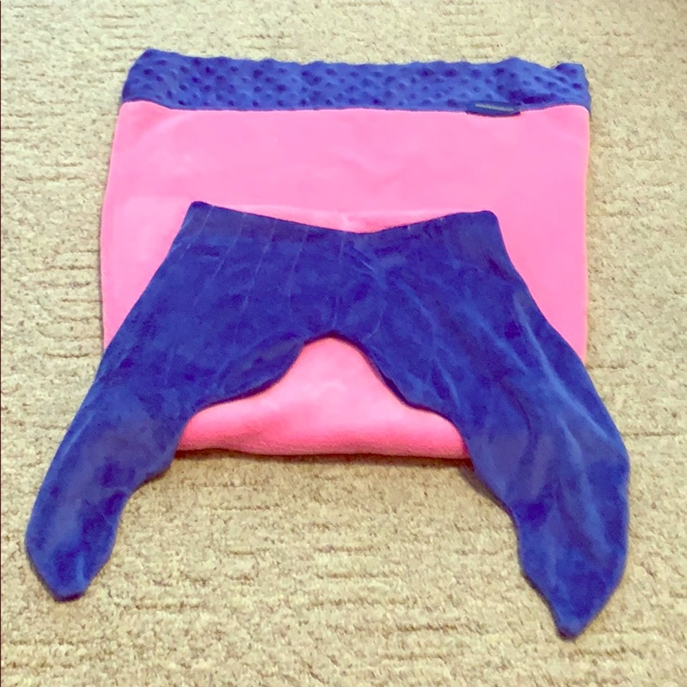Blankie tails great condition one size